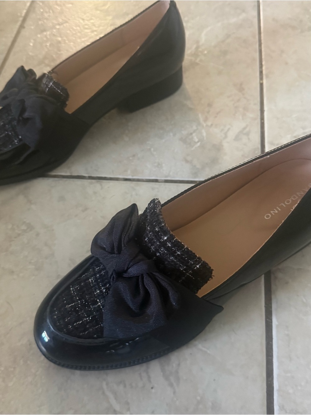 Bandolino Korrar Black Patent & Tweed Bow Heeled Loafers - Size 7
